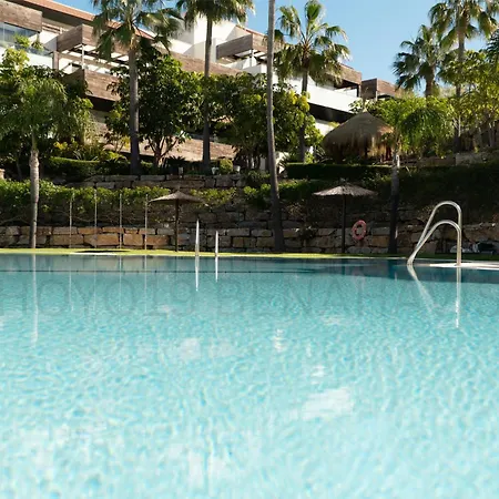Luxury 2Br Apartment Near Marbella & Puerto Banus Pool, Padel, Parking Estepona