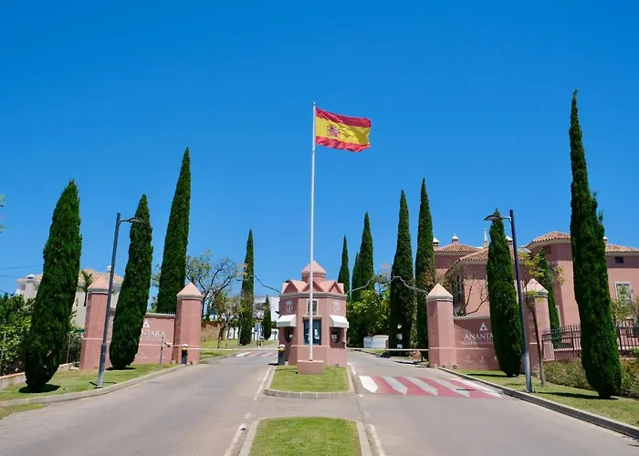 Alegria de vivir EXCLUSIV 2 BEDROOM APPARTMENT POOL,PARKING, WiFi, NETFLIX, POOL, PARKING, WiFi, PADEL&more Apartamento Estepona